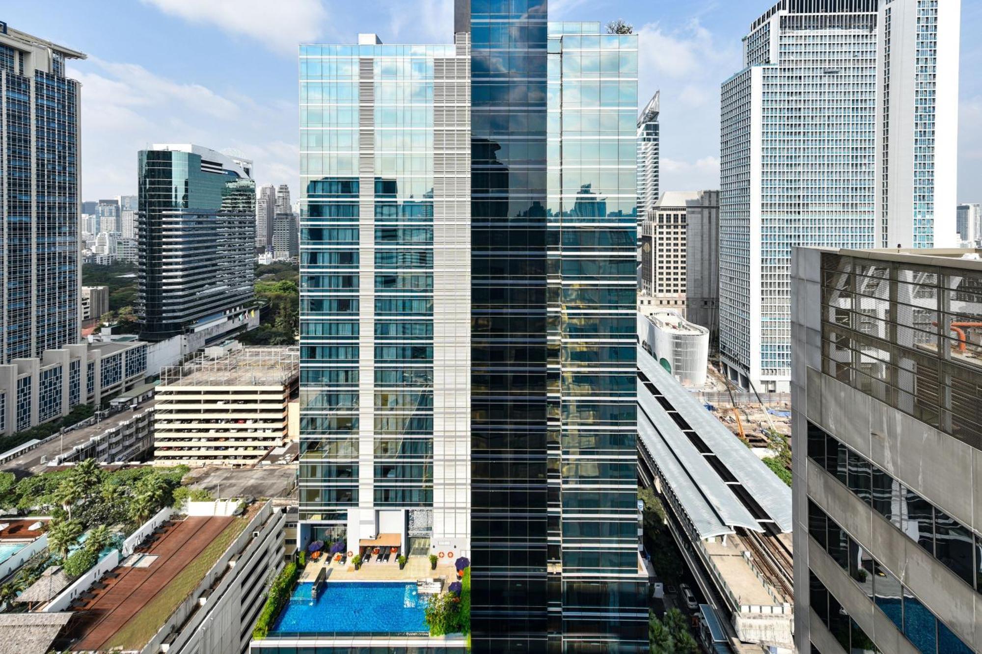 Four Points By Sheraton Bangkok Ploenchit - Formerly Novotel Bangkok Ploenchit Exterior photo